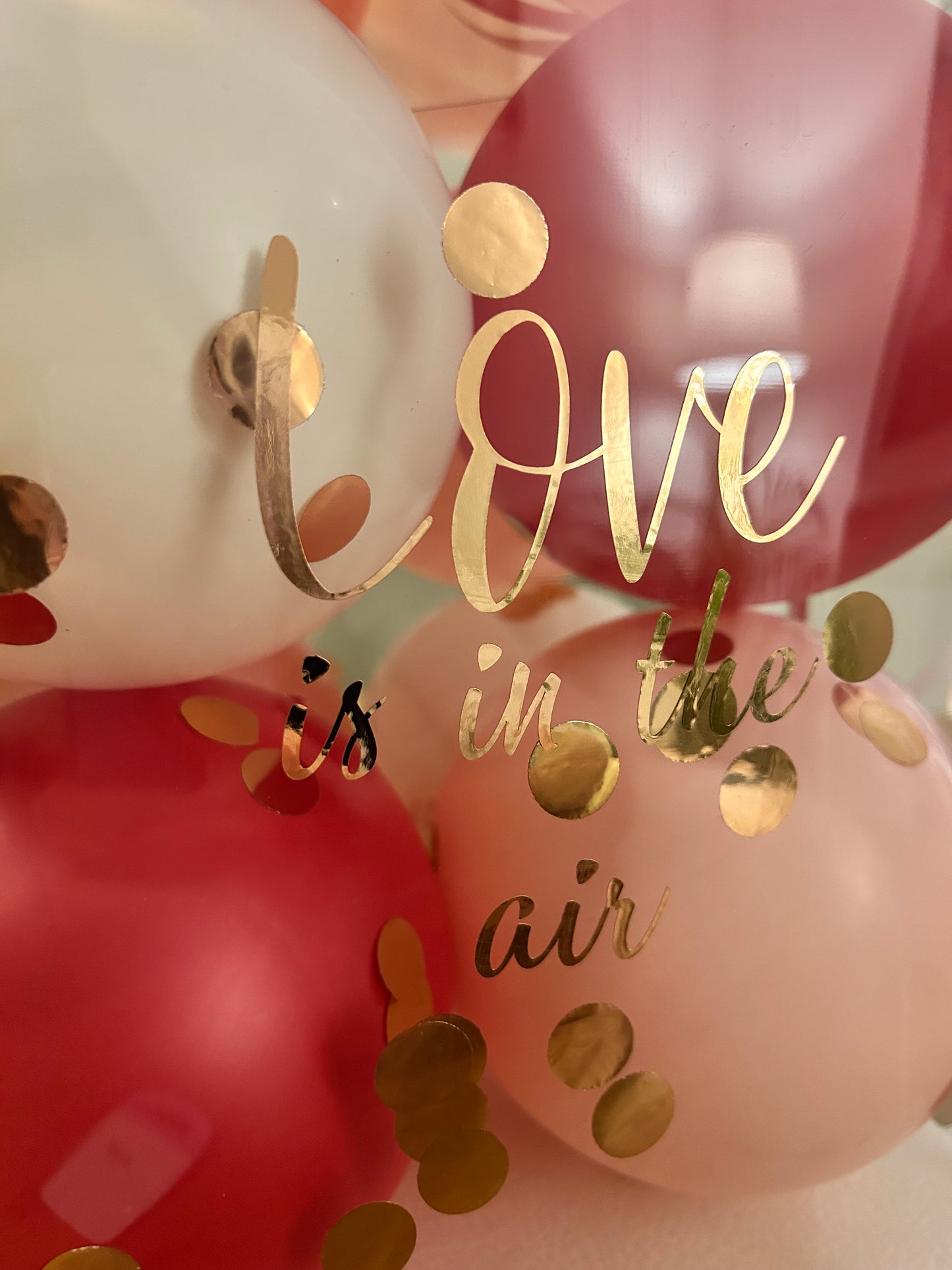 Geschenkbox love mit Folienballon